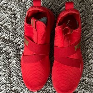 SOLD - PUMA Radiate Mid High Risk Red Sneakers
